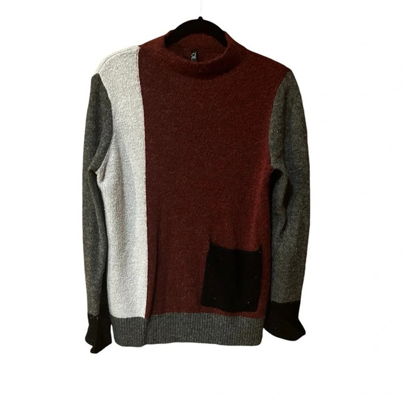 Sweaters - Foil Wool Blend Mock neck-cuff sleeve-color block sweater- Size M